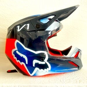 Fox Racing Dirtbike Racing helmet V1 Shield Helmet Size L